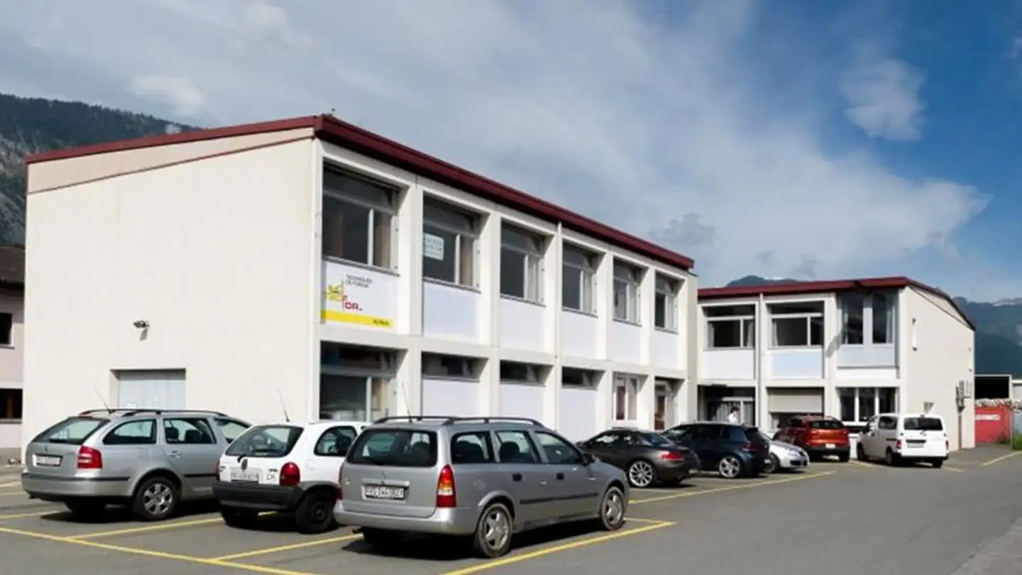 Immeuble mixte à louer - Zone Industrielle Bovéry 52, 1868 Collombey