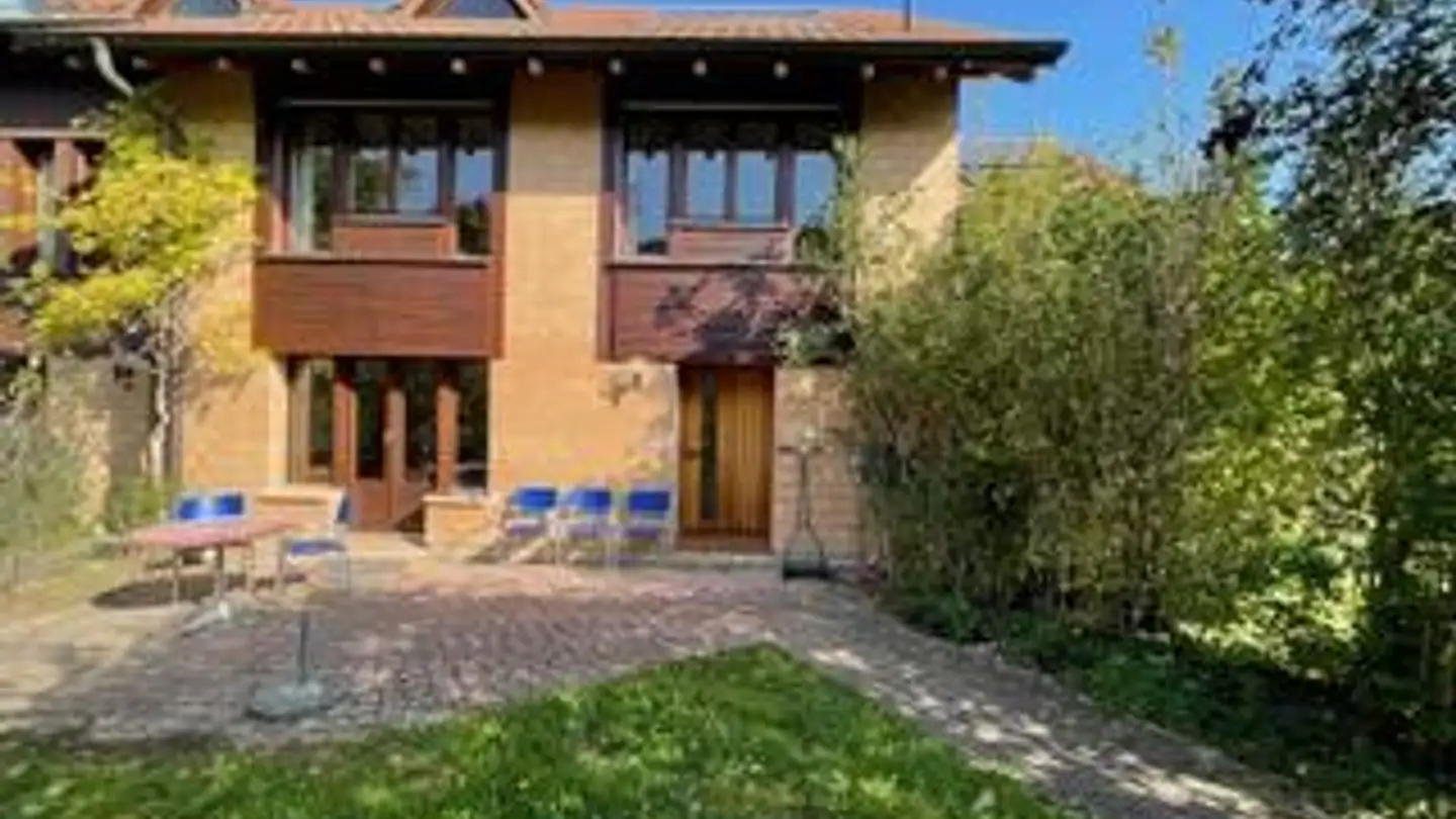 Casa bifamiliare in affitto - Stettbrunnenweg, 4132 Muttenz