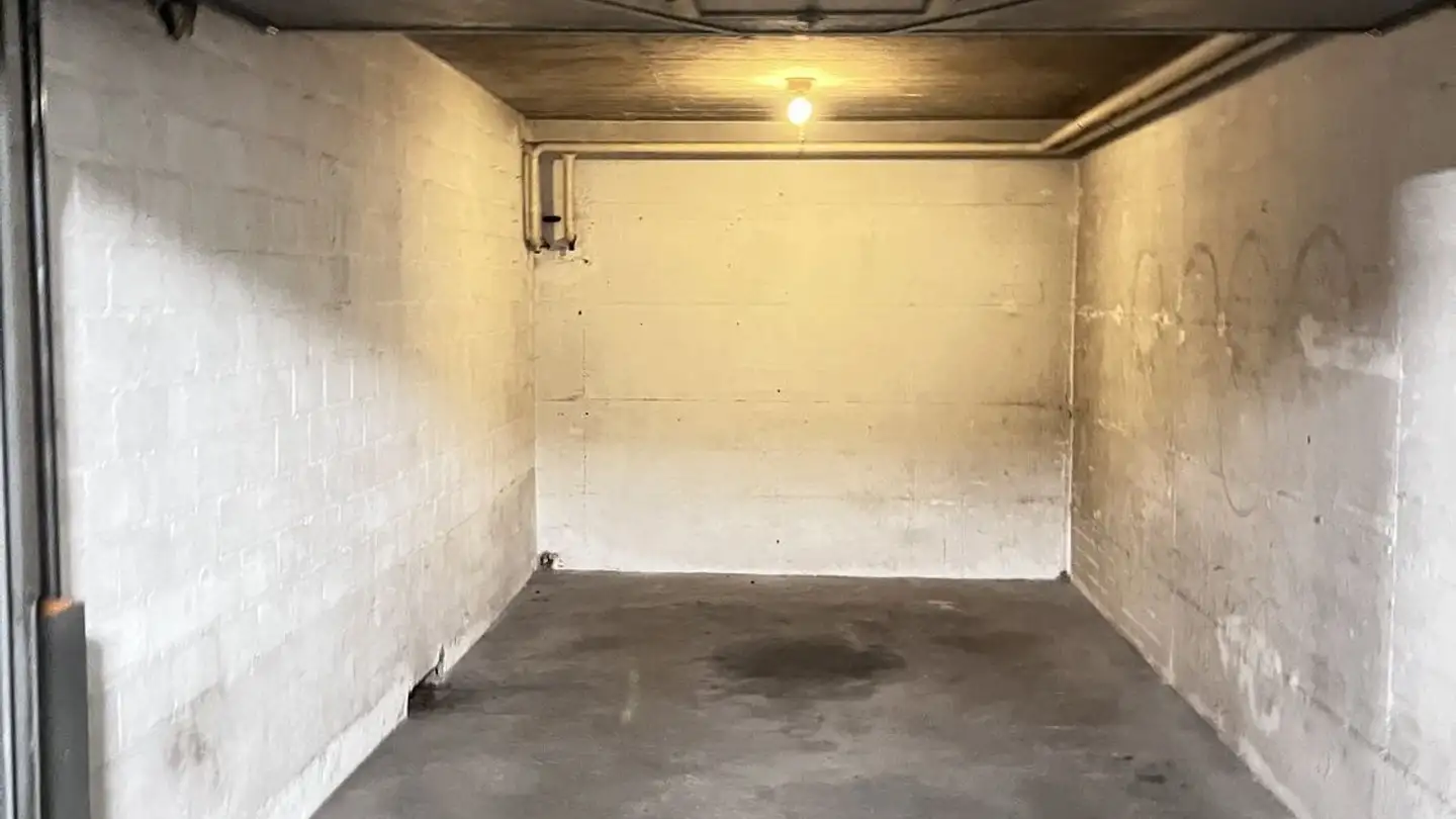 Garage singolo in affitto - Churerstrasse 108, 8808 Pfäffikon SZ
