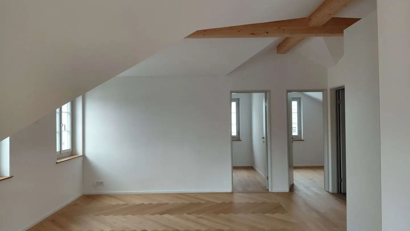 Attique à louer - Plattenstrasse 3, 8636 Wald ZH