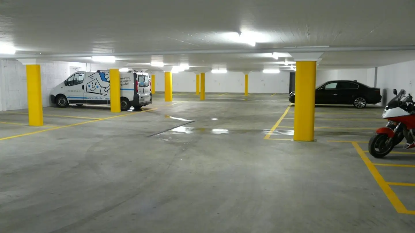 Outdoor parking space for rent - Forrenbergstrasse 14, 8472 Seuzach