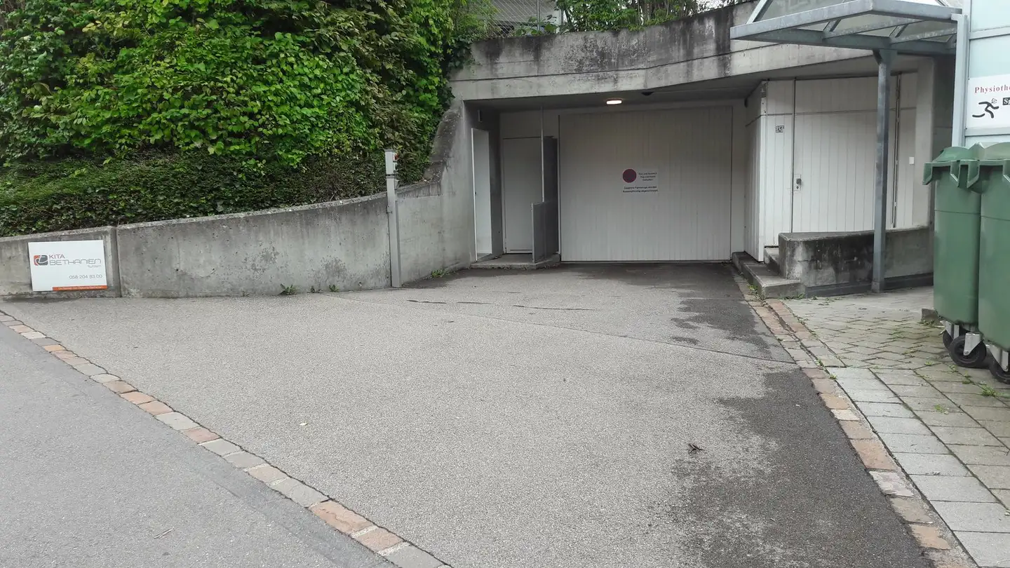 Underground parking space for rent - Herzogstrasse 2, 8044 Zürich