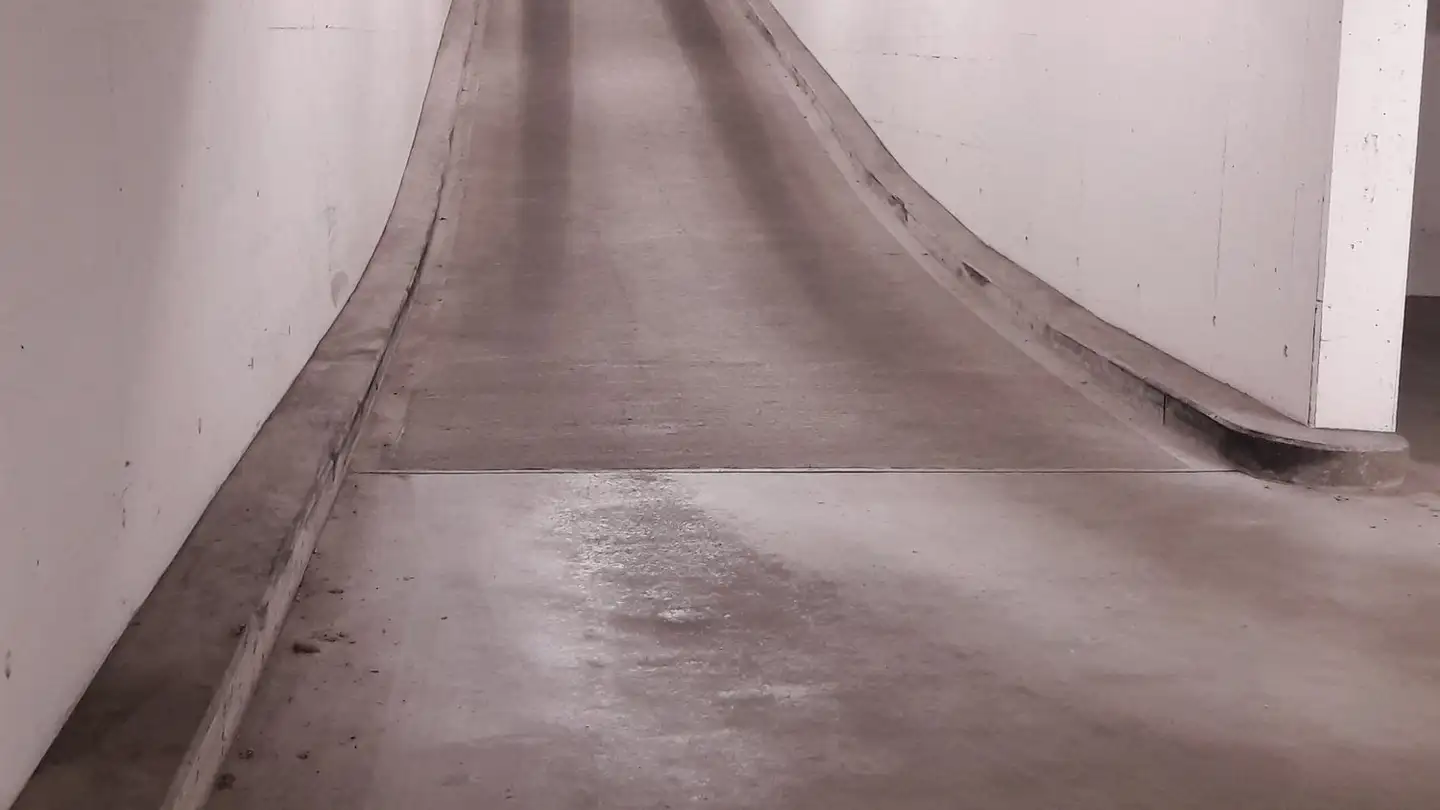 Place de parking souterraine à louer - Herzogstrasse 2, 8044 Zürich - Photo 3