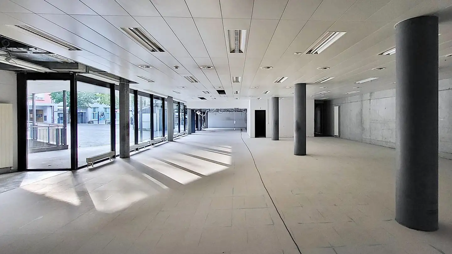 Shop for rent - Kirchstrasse 10, 2540 Grenchen - Photo 2