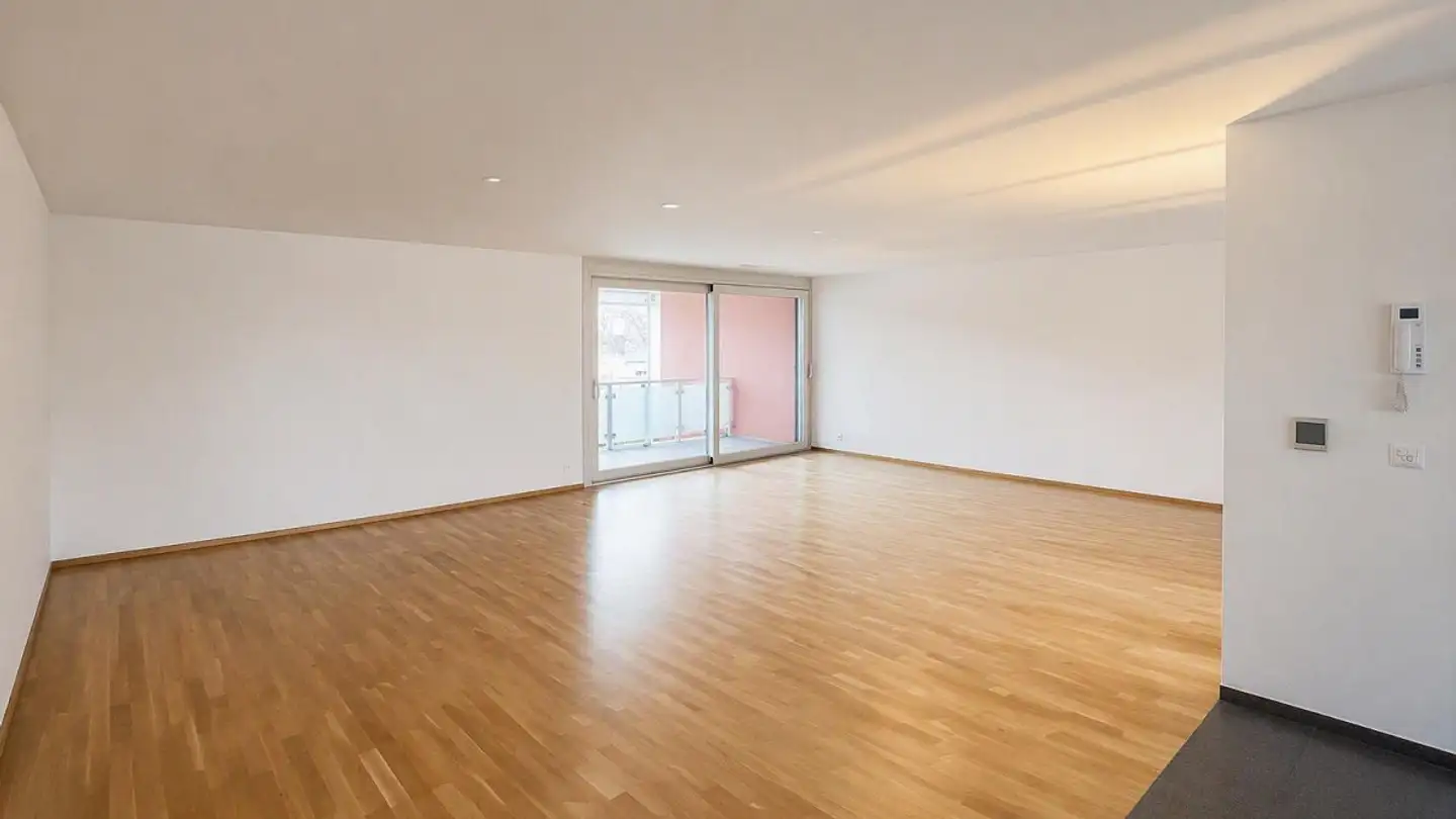 Apartment for rent - Oberwilerstrasse 12, 4106 Therwil - Photo 2