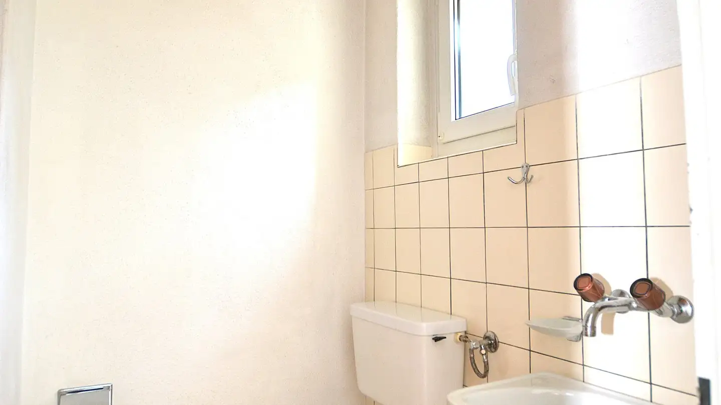 Casa bifamiliare in vendita - Baslerstrasse 29, 4106 Therwil - Foto 3