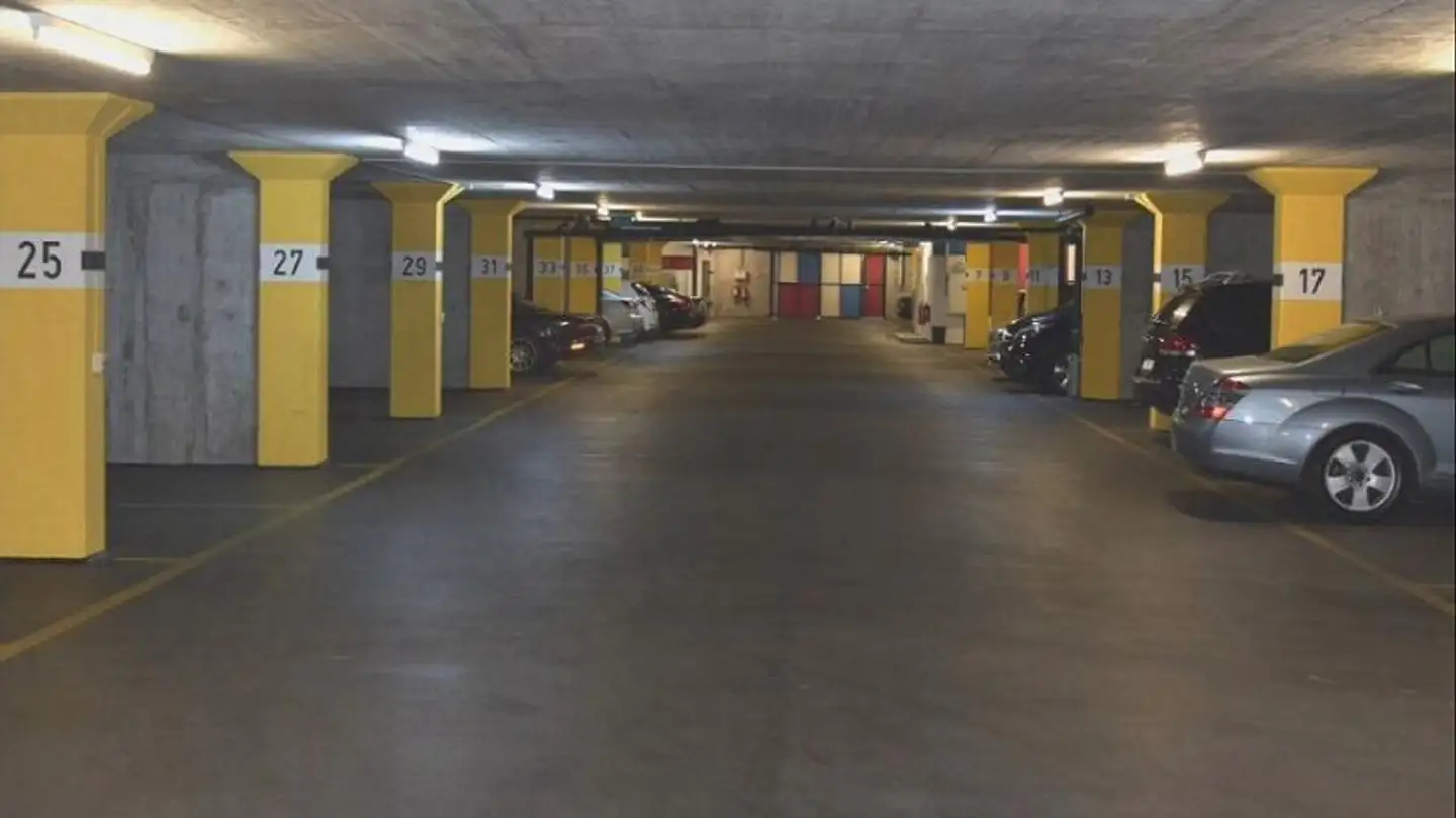 Parcheggio sotterraneo in affitto - Huebweg, 4102 Binningen - Foto 2