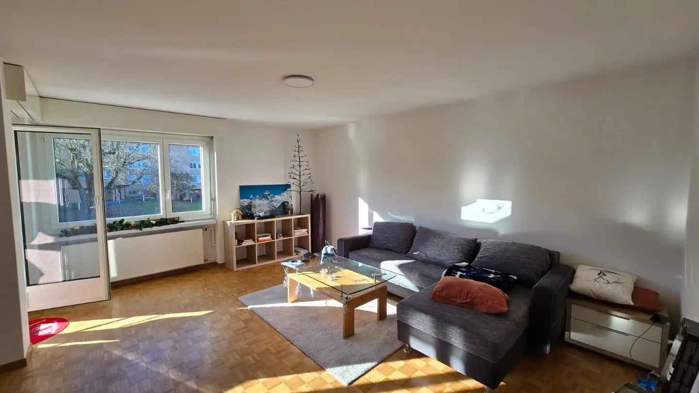 Appartement à louer - 8127 Forch