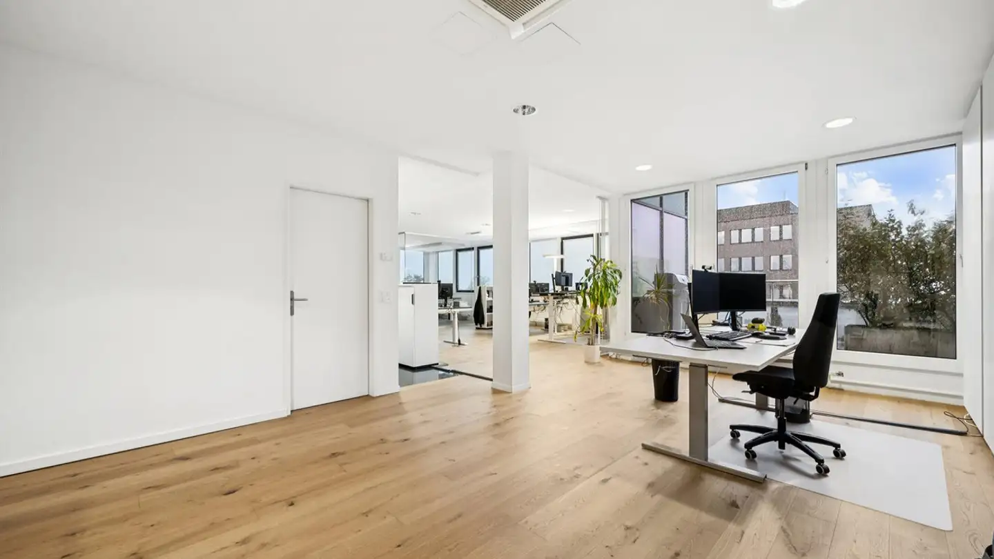 Bürofläche mieten - Hinterbergstrasse 22, 6312 Steinhausen - Foto 2