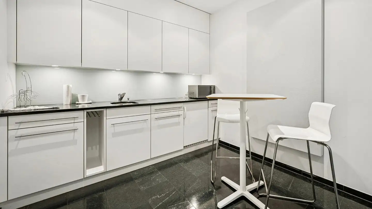 Bürofläche mieten - Hinterbergstrasse 22, 6312 Steinhausen - Foto 3