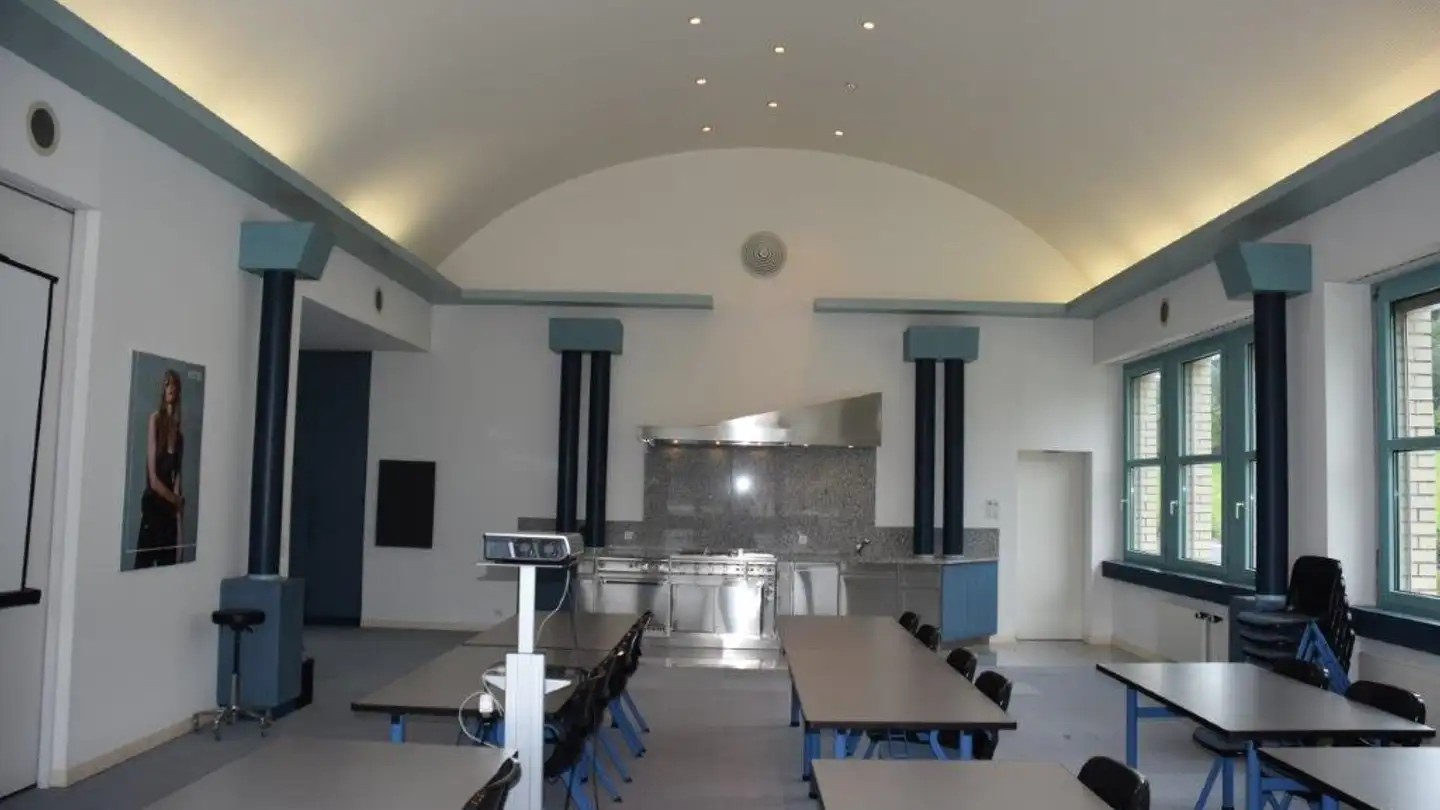 Commercial for rent - Ruessenstrasse 12, 6340 Baar - Photo 2