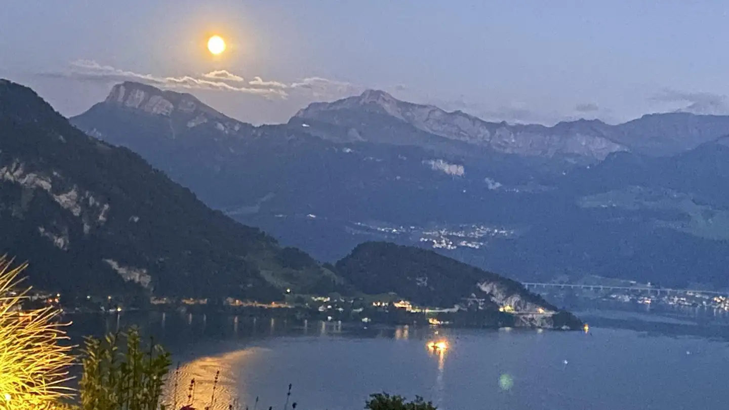 Stepped apartment for rent - Glattbergstrasse 7, 6353 Weggis - Photo 2