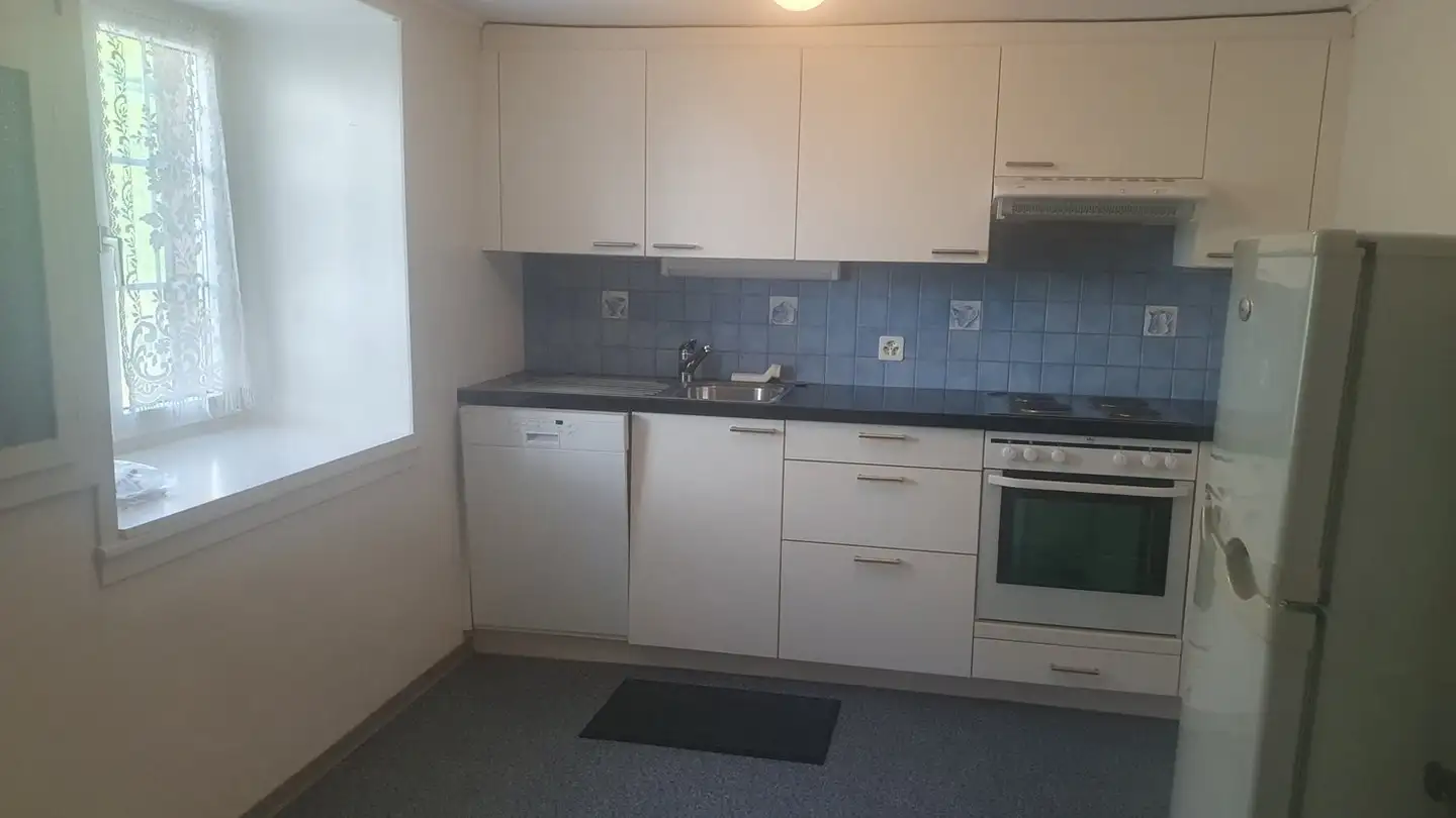 Apartment for rent - Via Veglia 2, 7151 Schluein - Photo 4