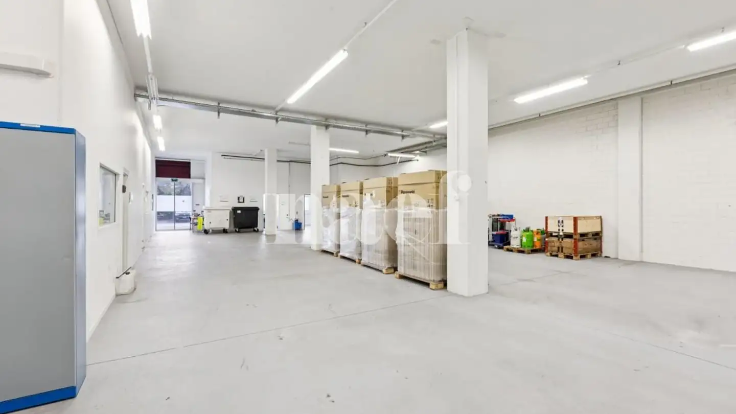 Spazio di archiviazione in affitto - Avenue Des Champs-Montants 12a, 2074 Marin-Epagnier - Foto 2