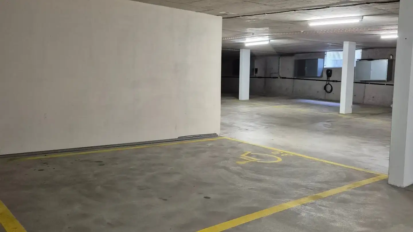 Tiefgaragenstellplatz kaufen - Bifangweg 2, 5432 Neuenhof - Foto 3