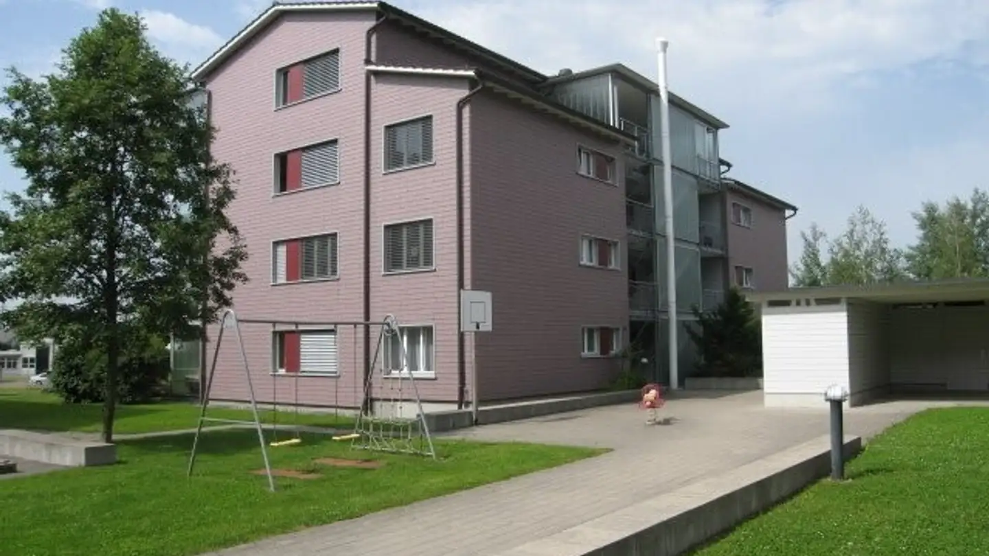Outdoor parking space for rent - Schärackerstrasse, 8330 Pfäffikon ZH