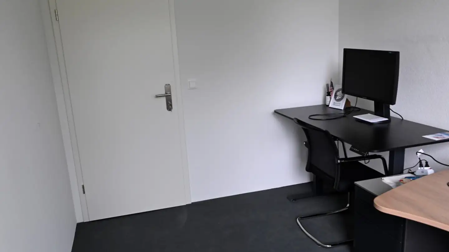 Office space for rent - Steinhauserstrasse 74, 6300 Zug - Photo 2