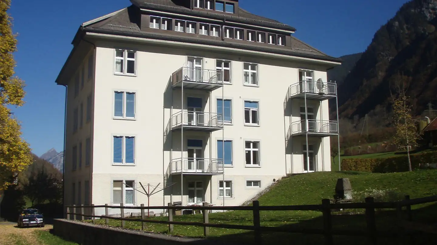 Apartment for rent - Dorfstrasse 92, 8782 Rüti GL - Photo 2