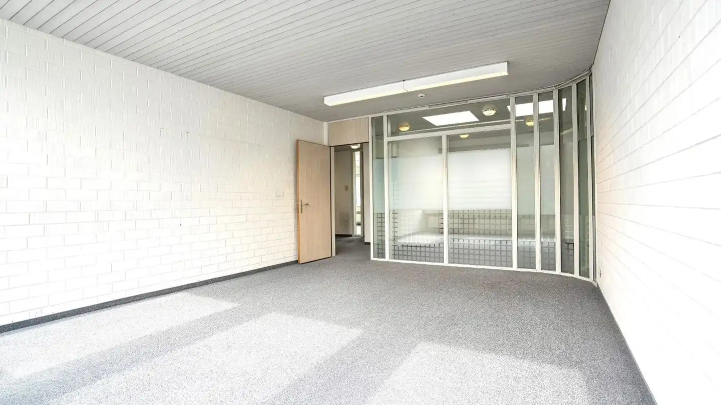 Spazio ufficio in affitto - Grindelstrasse 6, 8303 Bassersdorf - Photo 2