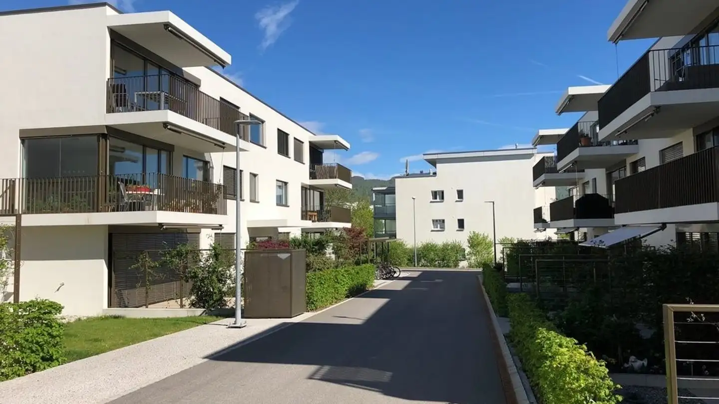 Parkplatz im Freien mieten - Ulmenweg 2, 4600 Olten