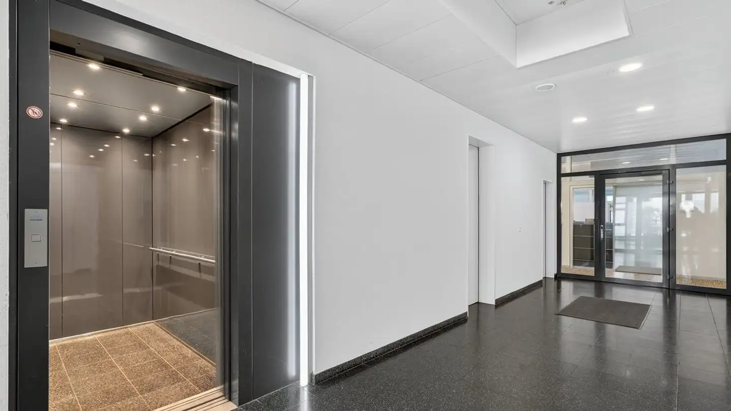 Spazio ufficio in affitto - Baarerstrasse 141, 6300 Zug - Foto 3