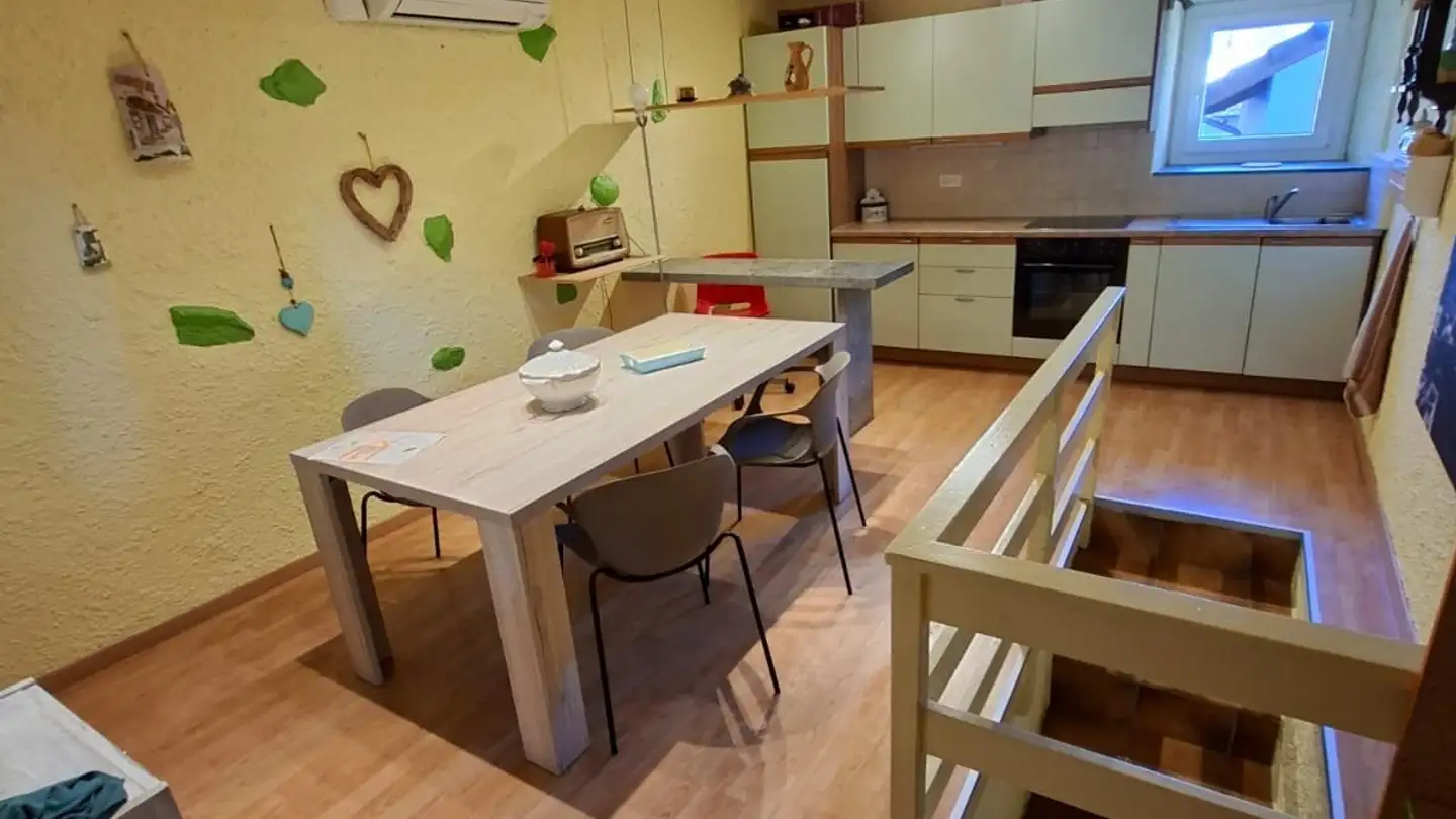 Appartement à louer - Pedmúnt 3, 6513 Monte Carasso