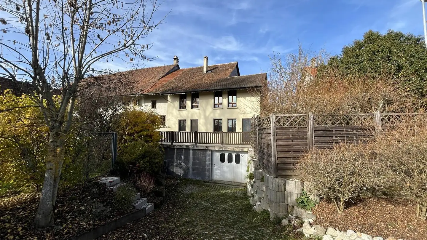 Single house for sale - 1410 Correvon