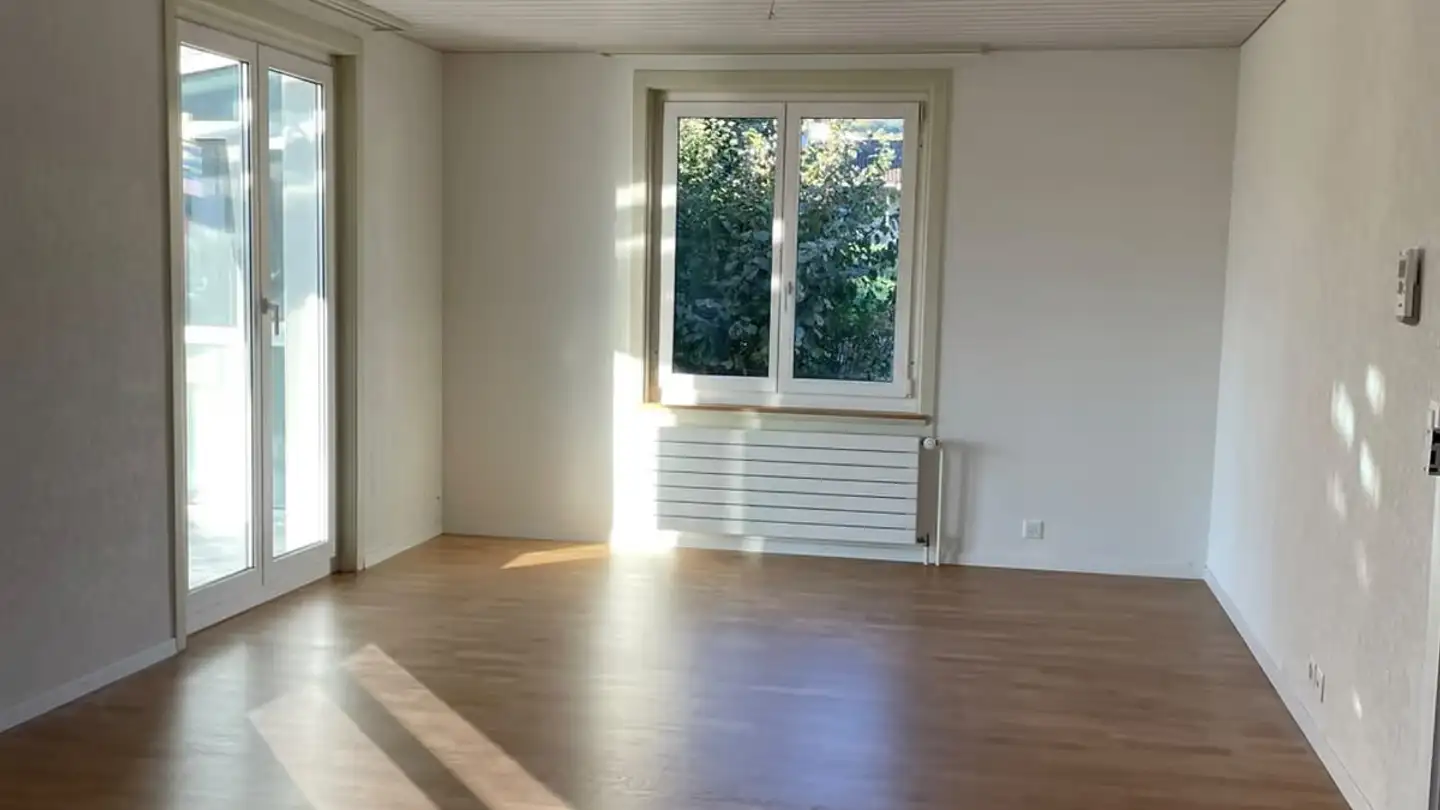 Maison jumelle à louer - Höhenweg 11, 3661 Uetendorf - Photo 2