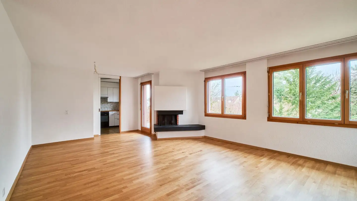 Apartment for rent - 8127 Forch