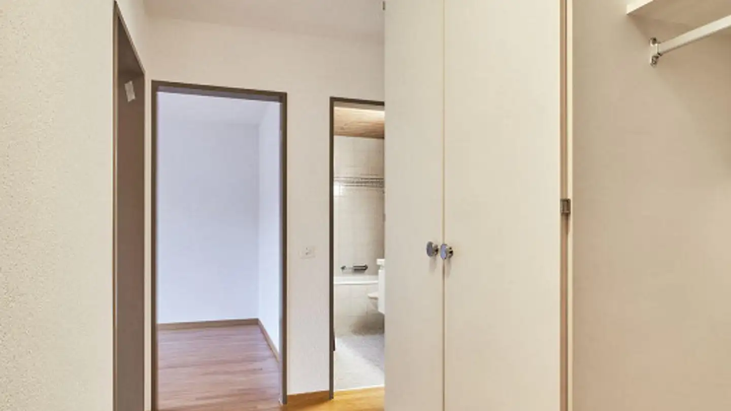 Apartment for rent - 8127 Forch - Photo 4