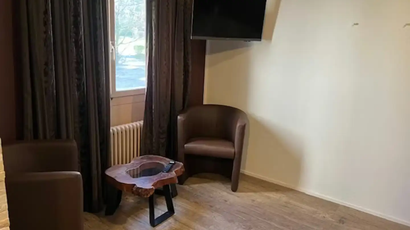 Wohnung mieten - Zürcherstrasse, 8102 Oberengstringen - Foto 3
