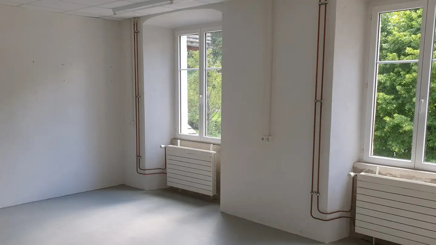 Commercial à louer - Hauptstrasse 2, 4436 Oberdorf BL