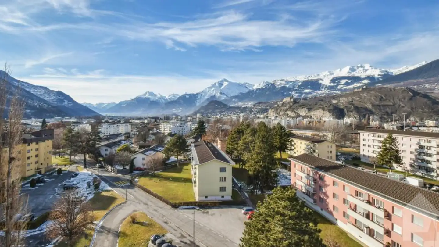 Attique à vendre - 1950 Sion