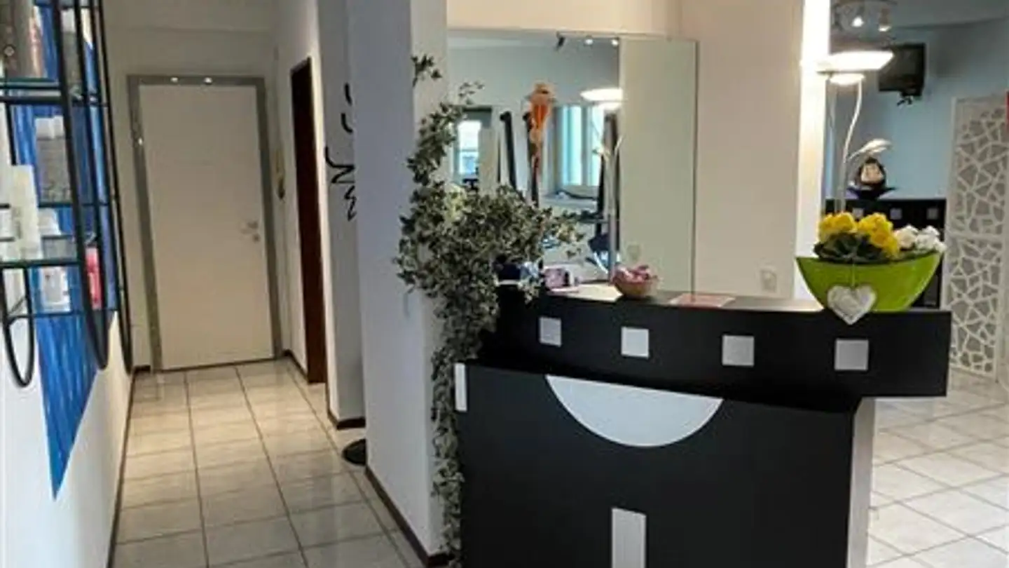 Geschäft mieten - 6593 Cadenazzo