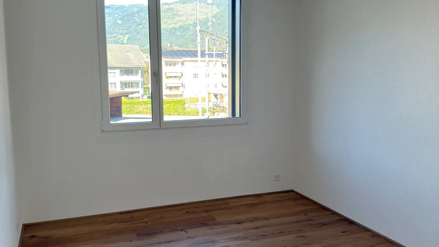 Apartment for rent - 7408 Cazis - Photo 3