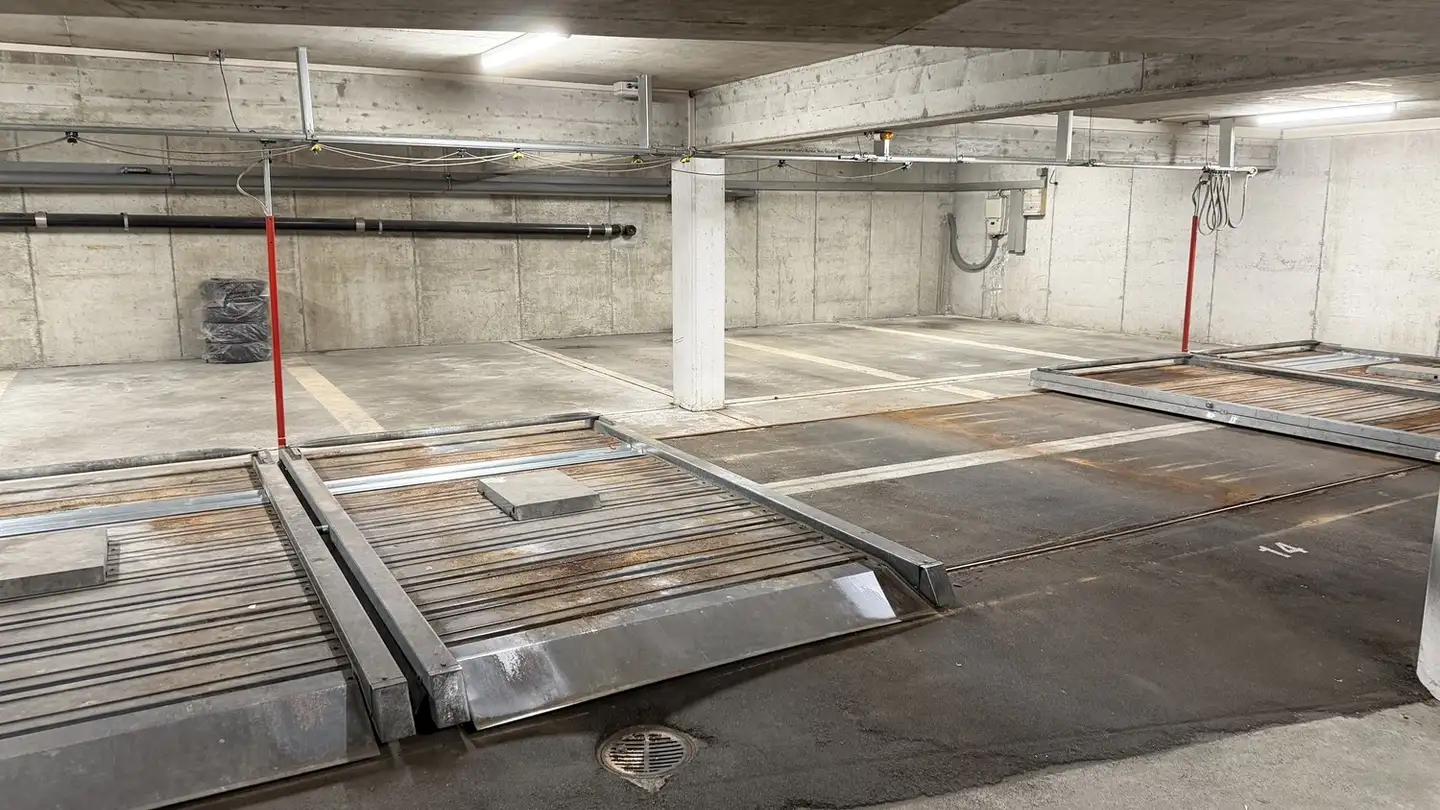 Place de parking extérieure à louer - Rue De La Gare 4, 1860 Aigle