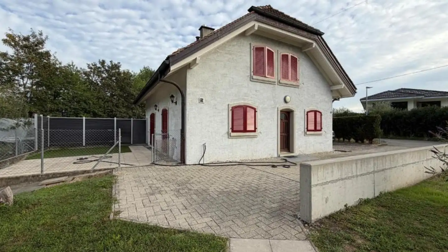 Villa for rent - Avenue des Sports 2A, 1462 Yvonand - Photo 2