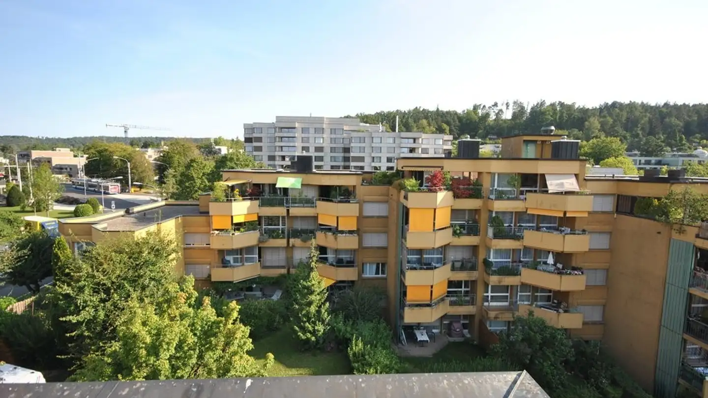 Outdoor parking space for rent - Im Trichtisal 2, 8053 Zürich