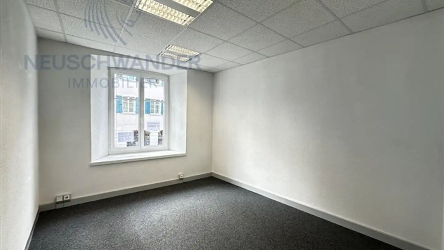 Appartement à louer - Rue Du 23-Juin, 2800 Delémont - Photo 2