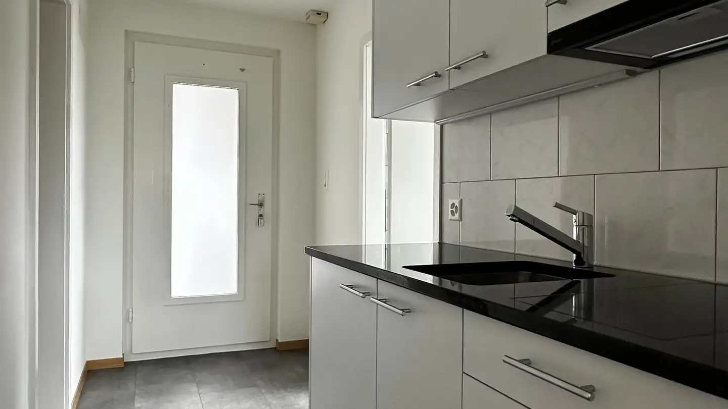 Studio à louer - Landstrasse 93, 8112 Otelfingen
