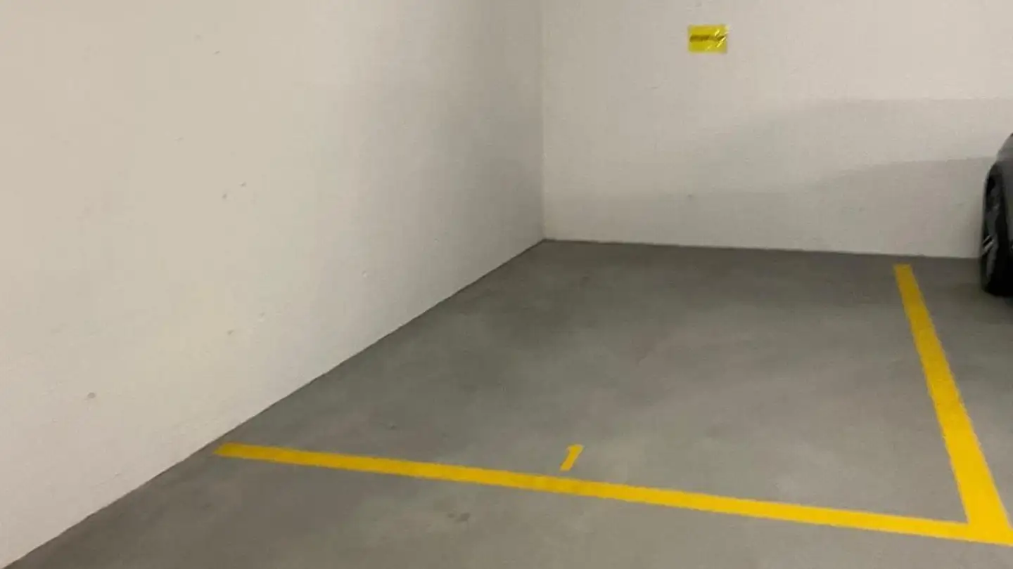 Parkplatz im Freien mieten - Kantonsstrasse 60, 6048 Horw