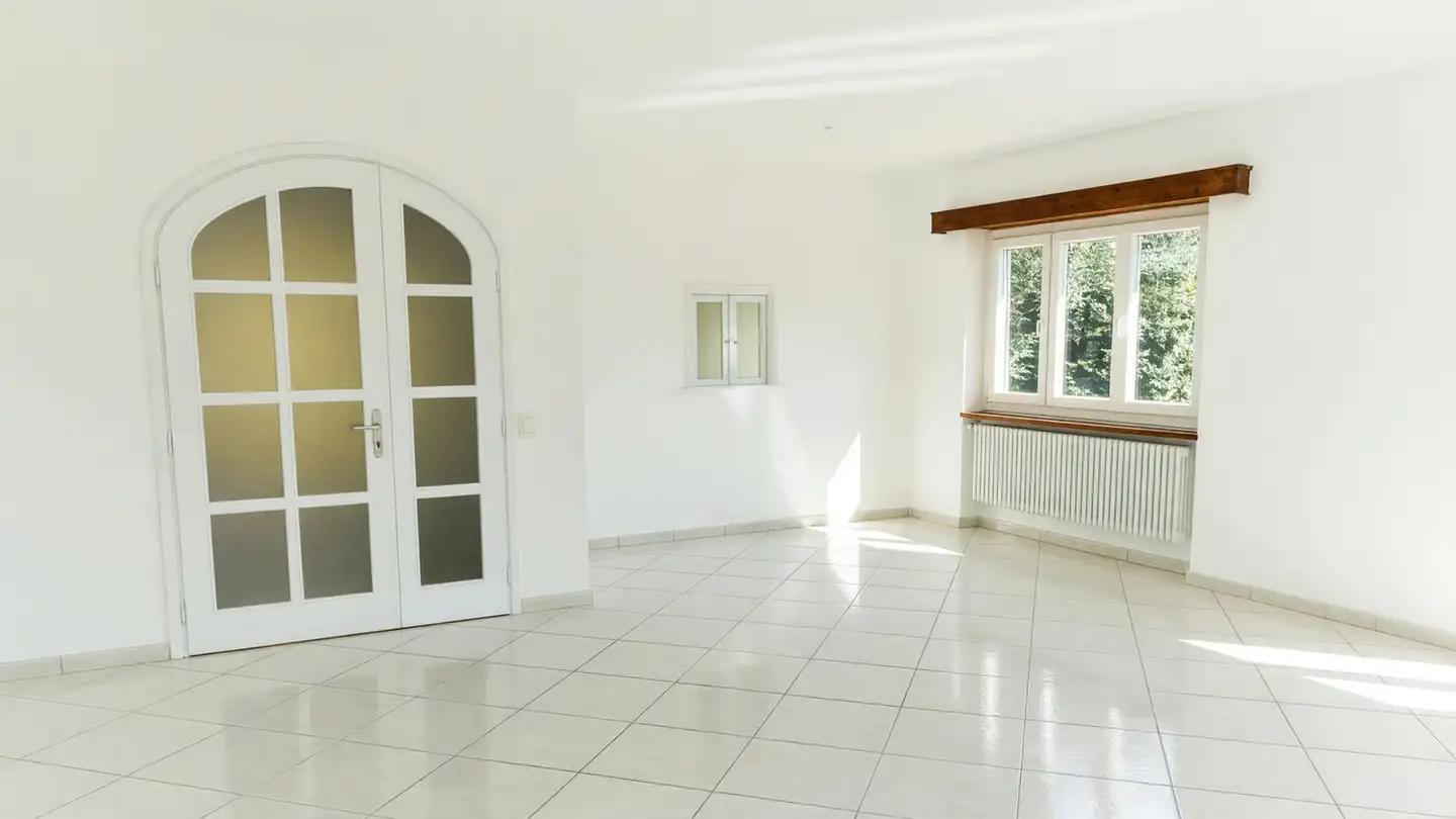 Apartment for rent - 6949 Comano