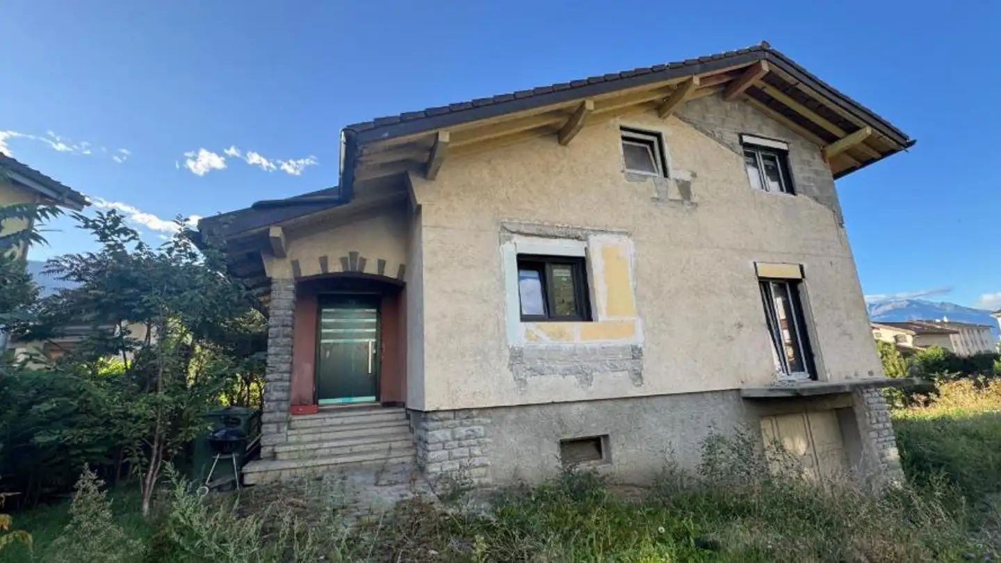 Single house for sale - 1912 Leytron