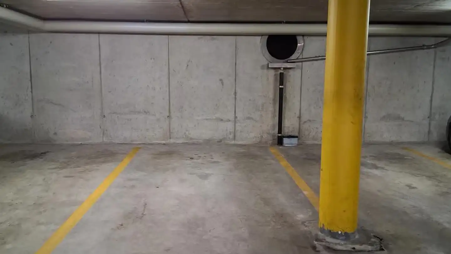 Underground parking space for rent - Florenstrasse 1, 8405 Winterthur