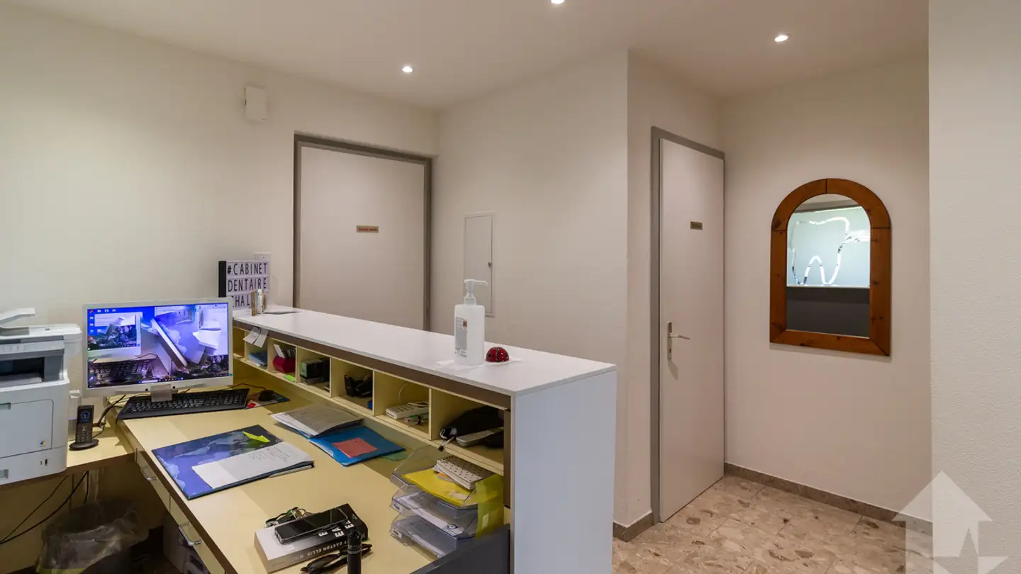 Spazio ufficio in vendita - 3966 Chalais - Photo 2