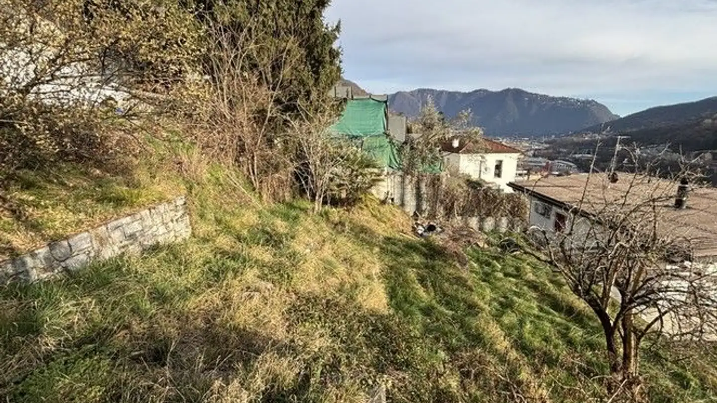 Terrain constructible à vendre - Via Al Poggio, 6833 Vacallo
