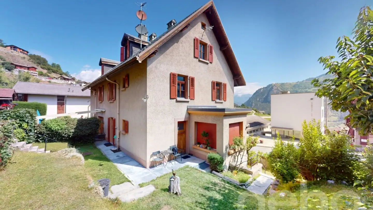 Row house for sale - 1981 Vex