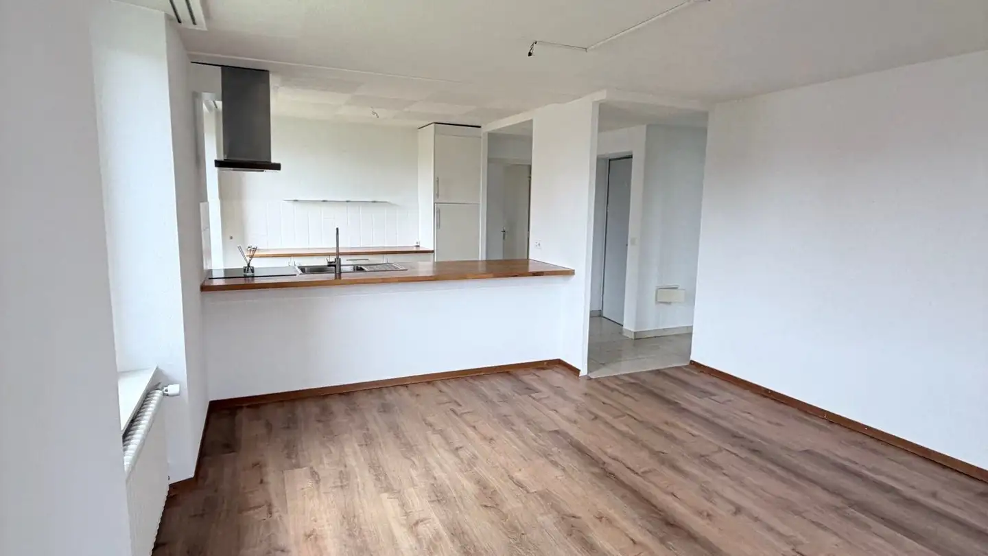 Wohnung mieten - Grand-Rue 43, 2054 Chézard-St-Martin - Foto 2