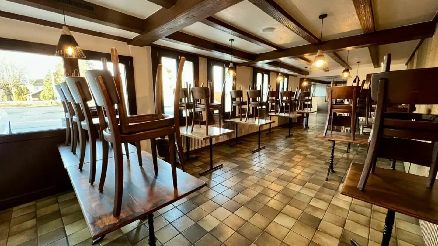 Restaurant à louer - Place De La Gare 3, 1470 Estavayer-le-Lac - Photo 4