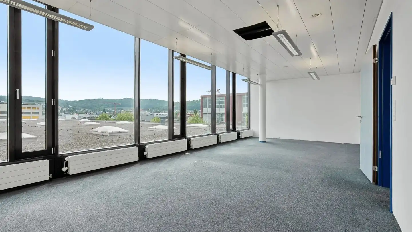Spazio ufficio in affitto - Kasernenstrasse 1, 8184 Bachenbülach - Photo 2